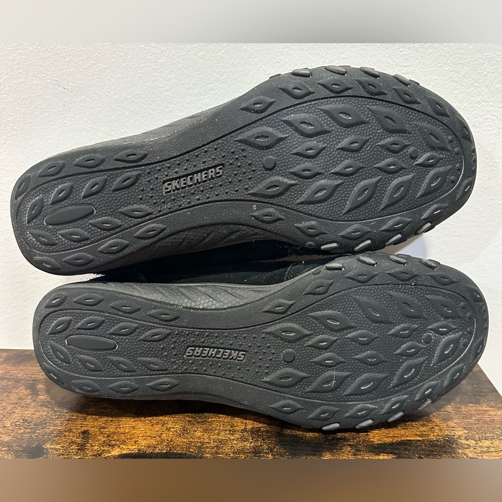 Skechers Women’s Breath Easy Black Sneakers Size 10 - Picture 7 of 8